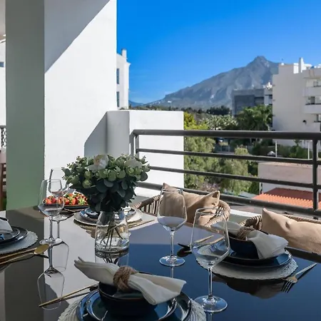 Puerto Banus Serenity Retreat 마르베야